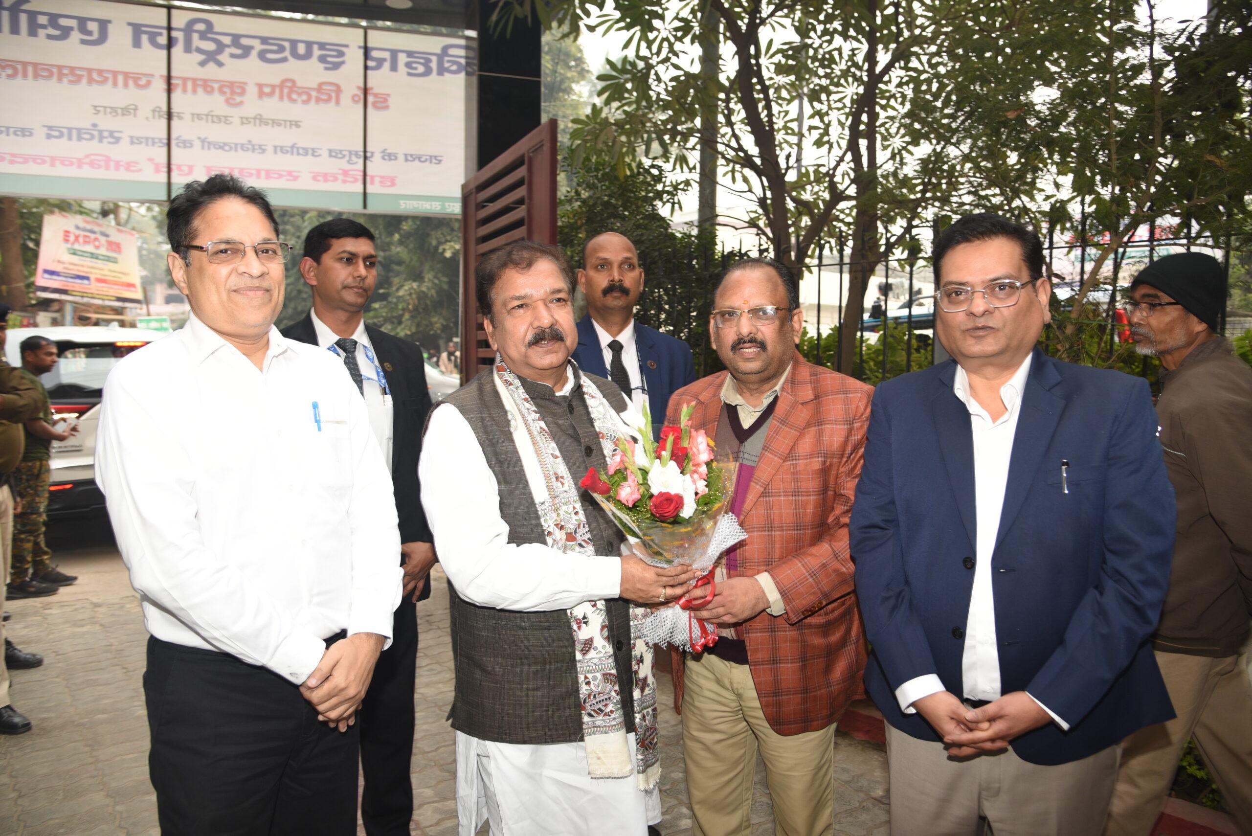 माननीय उद्योग मंत्री डॉ. दिलीप कुमार जायसवाल के साथ ’संवाद कार्यक्रम’